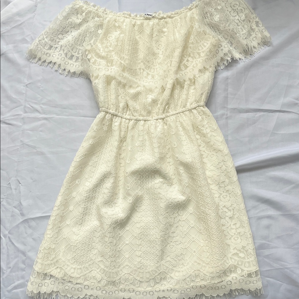 BB Dakota White Lace Dress XS off the shoulder